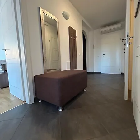 Apartament Aida *