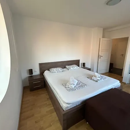Apartament Aida *