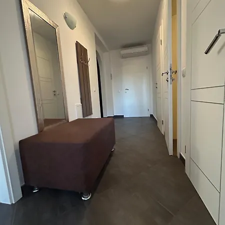 Aida Apartament *