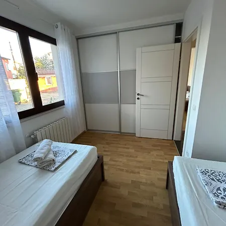 Aida Apartamento *