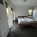 Apartment Aida *