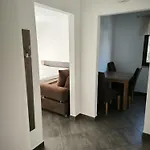 Apartment Aida *